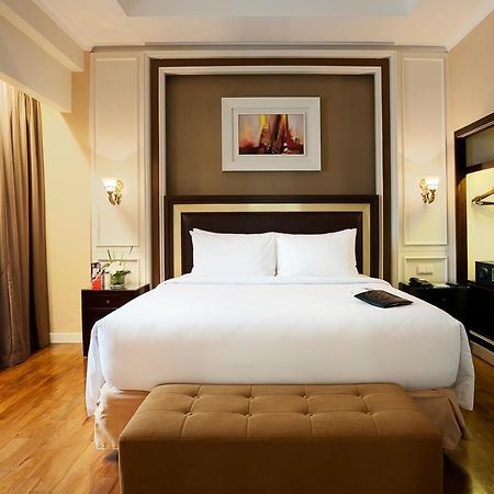 Royal Kuningan Hotel Джакарта Екстериор снимка
