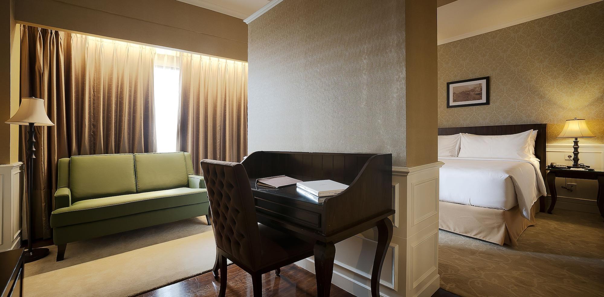 Royal Kuningan Hotel Джакарта Екстериор снимка