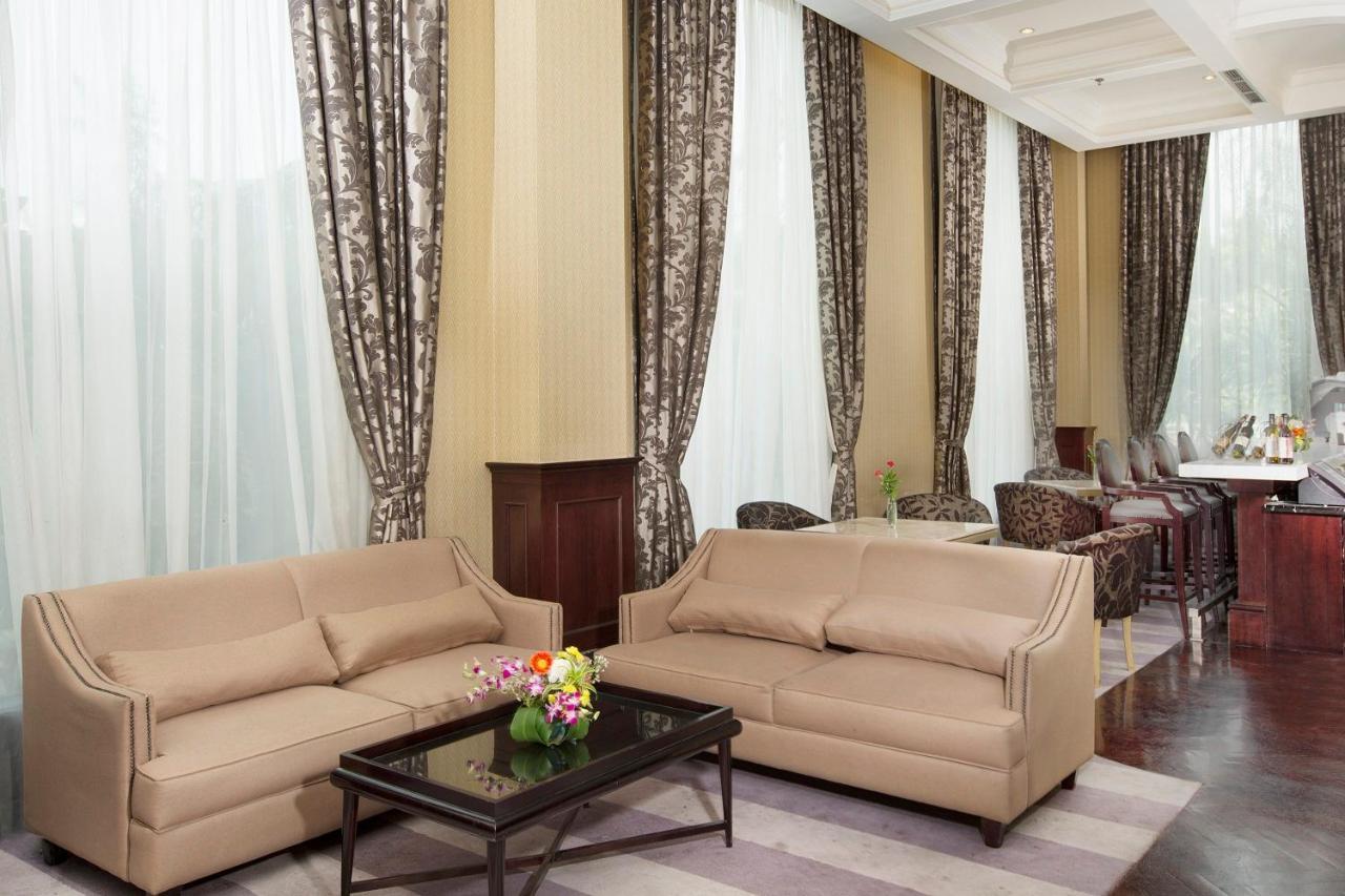 Royal Kuningan Hotel Джакарта Екстериор снимка