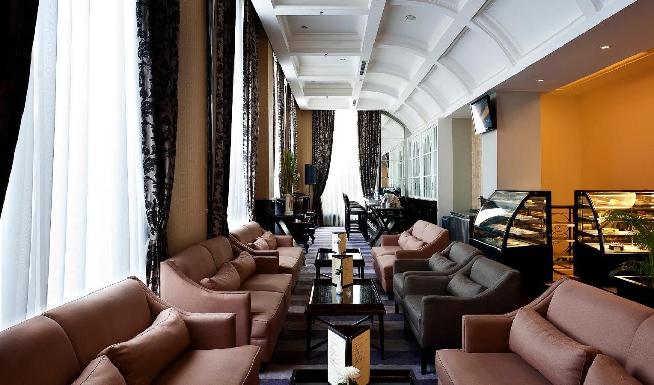 Royal Kuningan Hotel Джакарта Екстериор снимка