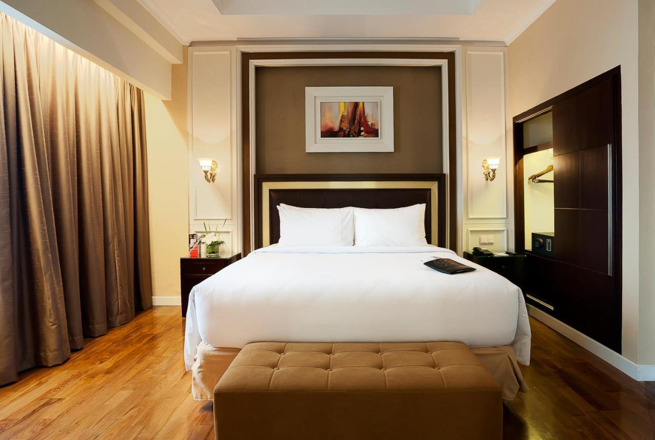 Royal Kuningan Hotel Джакарта Екстериор снимка