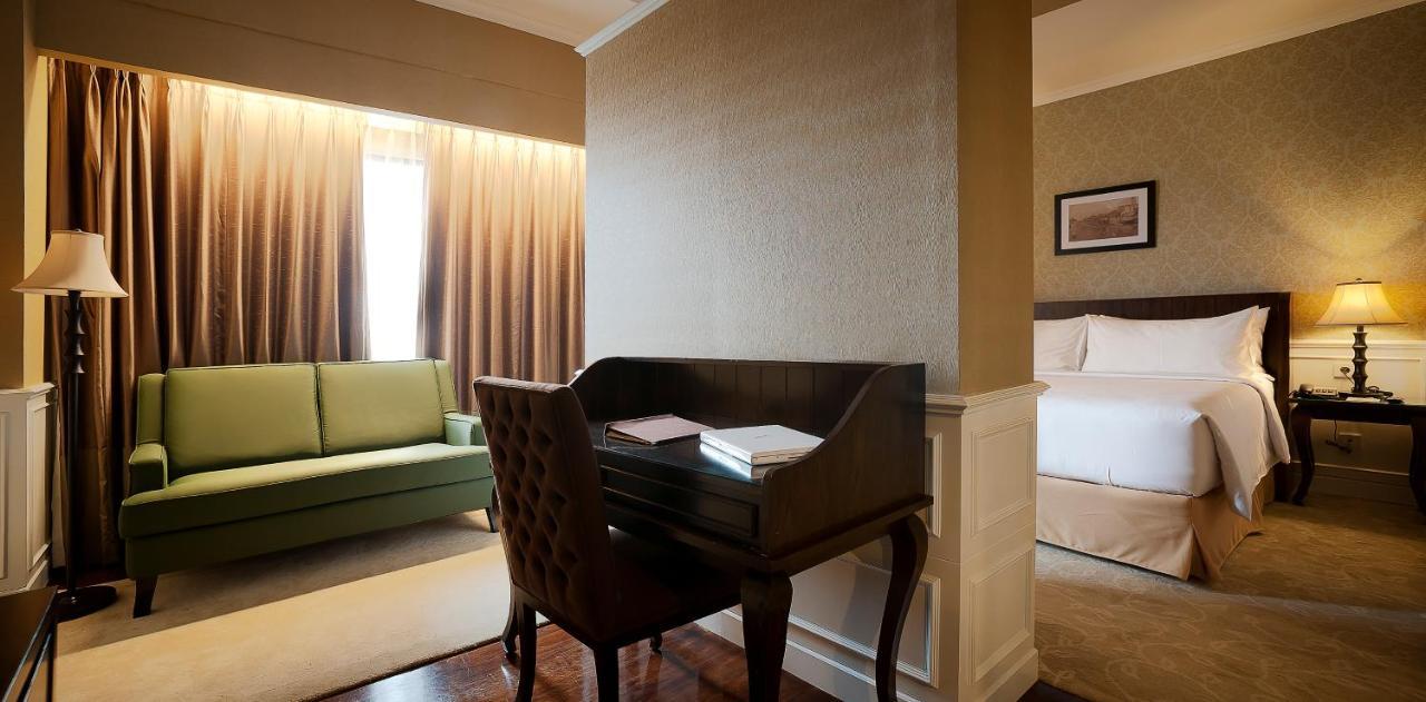 Royal Kuningan Hotel Джакарта Екстериор снимка